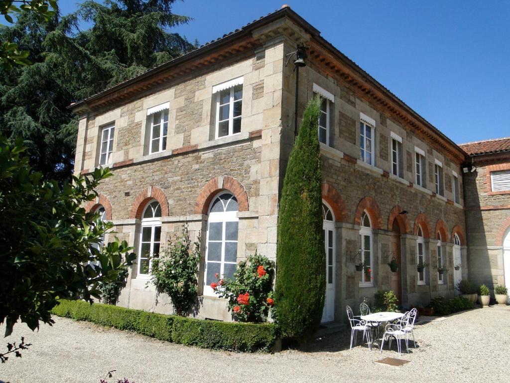 Logis De Nantas Saint-Jean-Bonnefonds Exterior photo